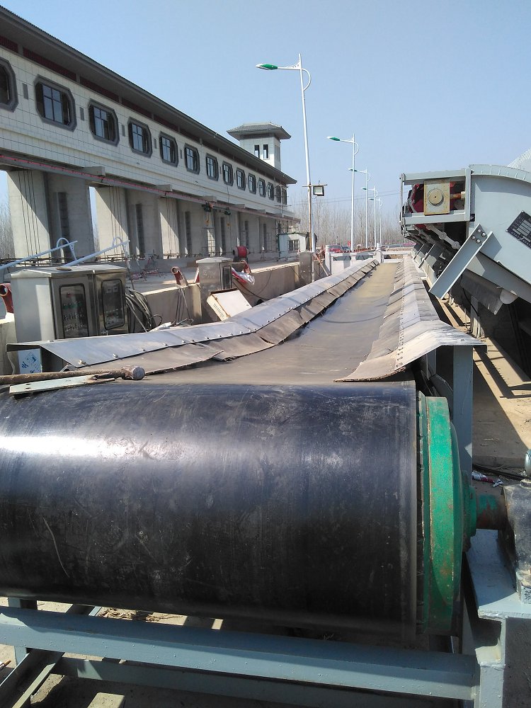 帶式輸送機國內(nèi)現(xiàn)狀